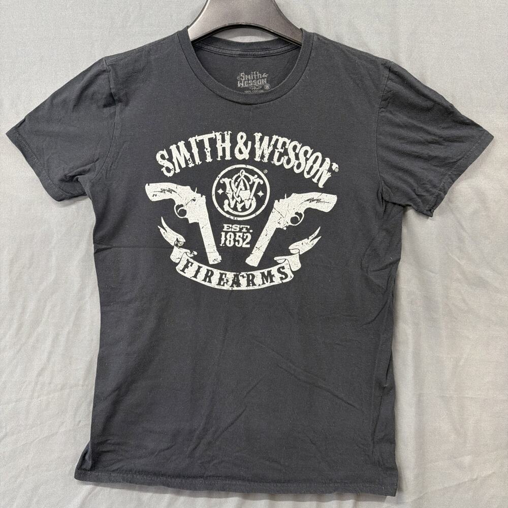 Smith & Wesson Vintage Print T-Shirt - Size Medium - Gray - Cotton Blend - NICE